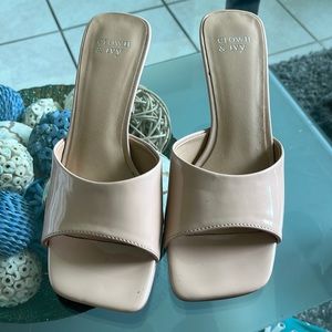 Crown and Ivy square toed heels